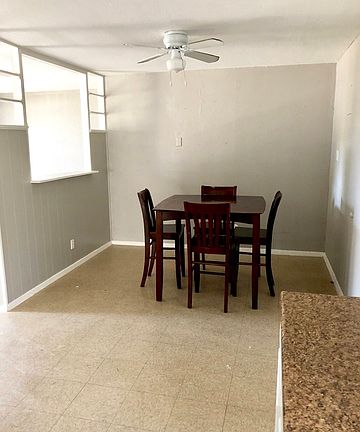 3rd image of 111 Shoreview Pl