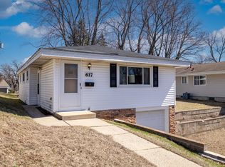 617 10th Ave S, Hopkins, MN 55343