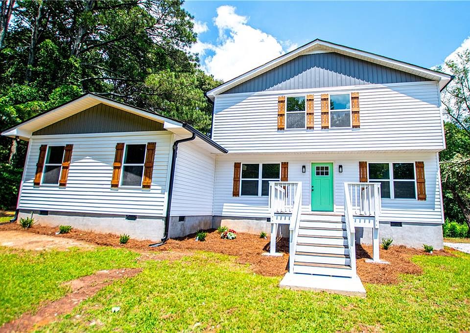 1st image of 338 Pine Brook Dr