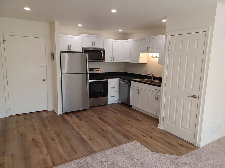 Cedar Run Condominiums — Photo 21