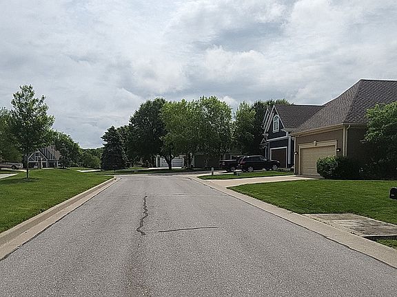 5th image of 8211 N Harbour Pl
