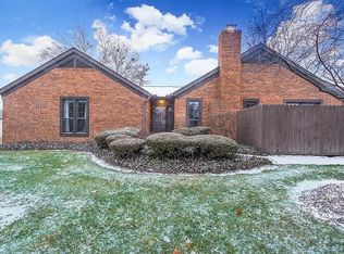 4761 Coach Rd, Upper Arlington, OH 43220