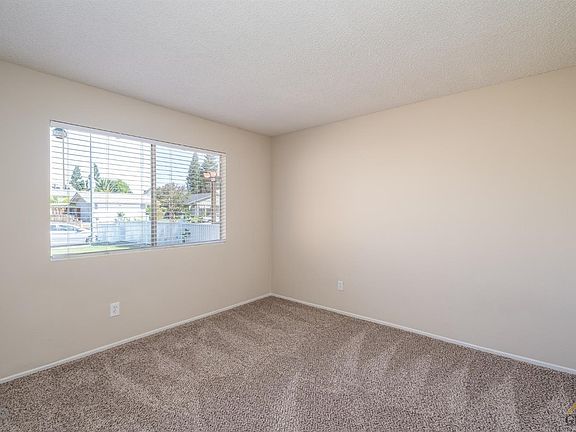 5th image of 3917 Foxwood St