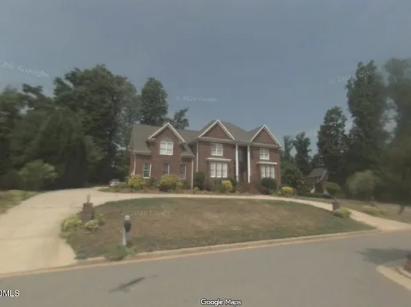 6409 Glendevon Dr, Whitsett, NC 27377