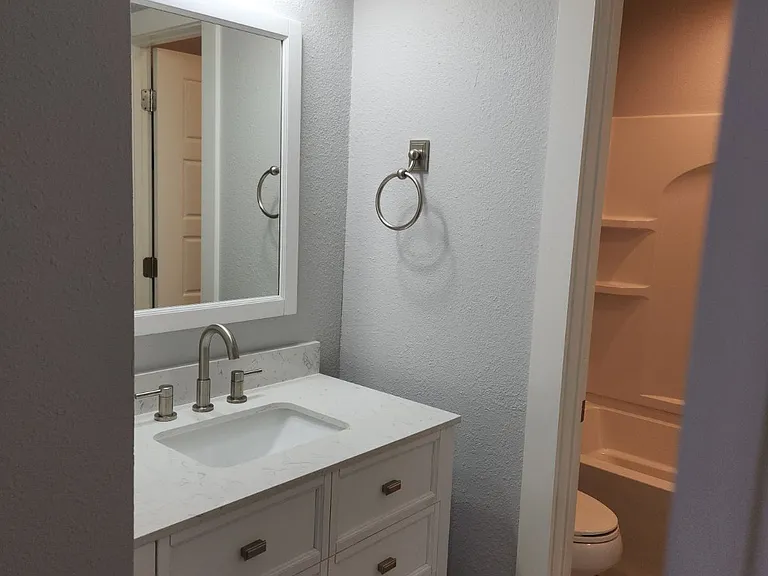 1807 Harbor Dr #D — Photo 10
