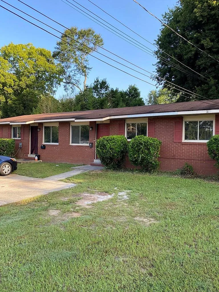 1521 Coffee Ct photo 1
