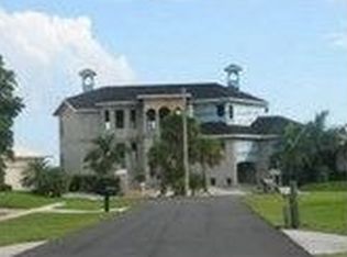 1290 Mimosa Ct, Marco Island, FL 34145