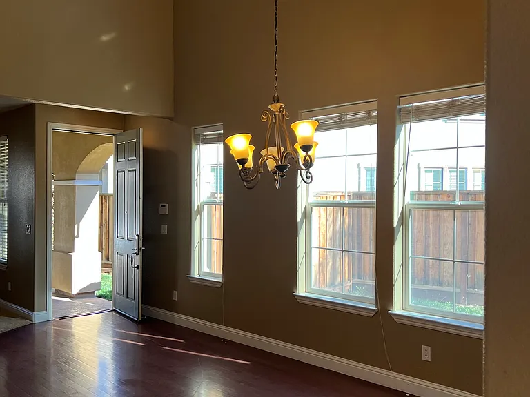 188 W Charlene Ct — Photo 11