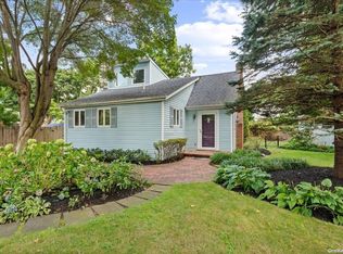 101 Johnson St, Centerport, NY 11721