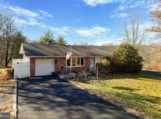 1406 Butler Ln, Perkasie, PA 18944