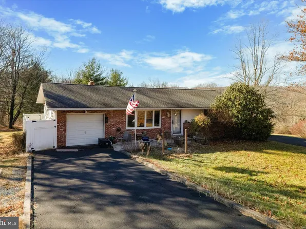 1406 Butler Ln, Perkasie, PA 18944