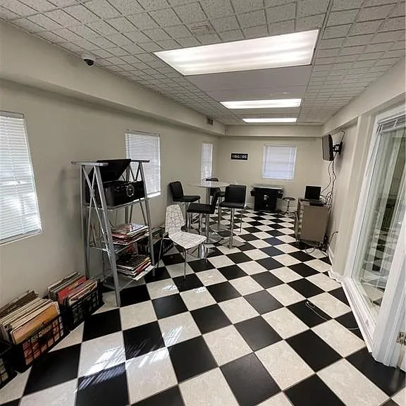 3701 Canal St #D — Photo 9