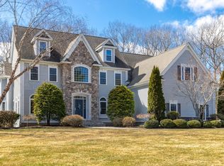 39 Connelly Hill Rd, Hopkinton, MA 01748