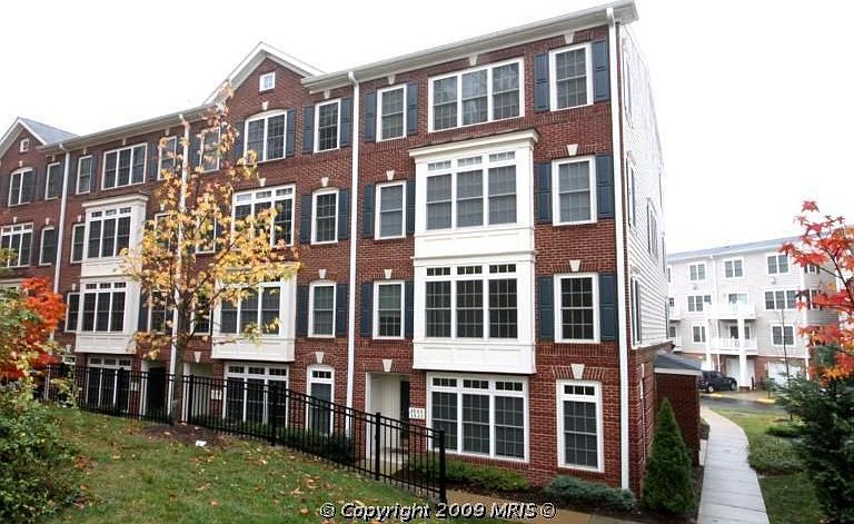1st image of 4643 Battenburg Ln #1011