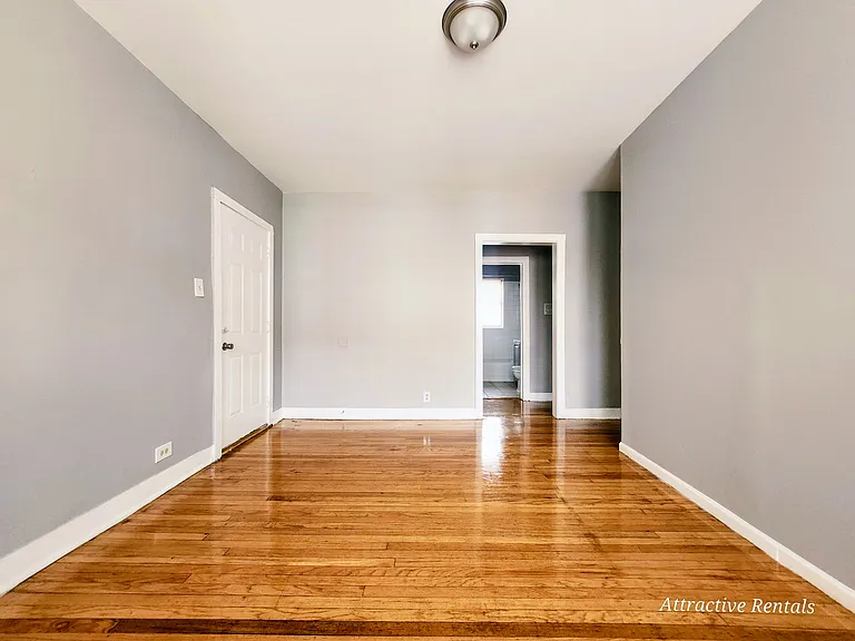 1615-17 W 78th St #2 — Photo 2