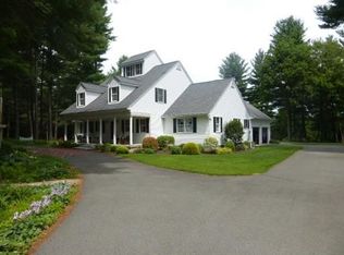 16 Geryk Ct, Southampton, MA 01073