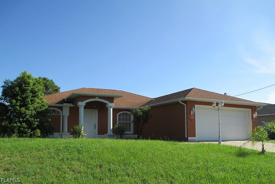 1st image of 1139 Galileo St E