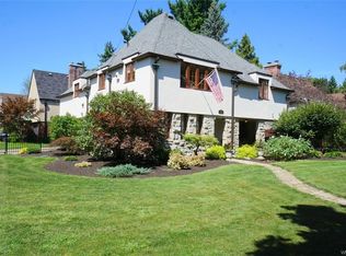 587 Pine St, Lockport, NY 14094