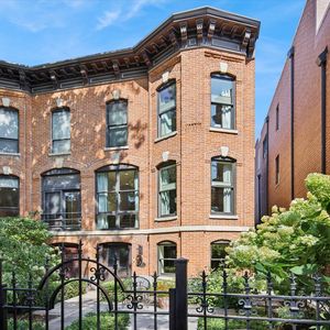 818 W Lill Ave, Chicago, IL, 60614