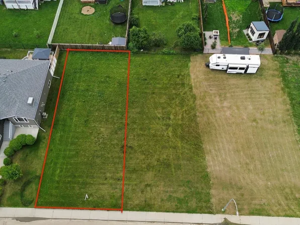 19 Monterey Est, Wetaskiwin, AB T9A 1K2