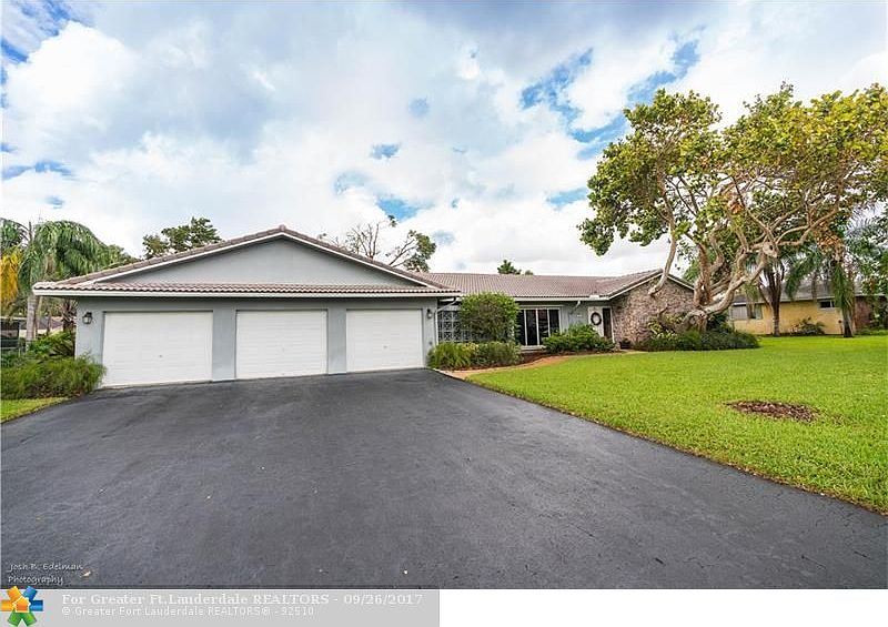 1st image of 2760 NW 105th Ter