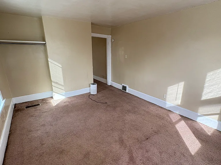 67 Evans St #69-1/2 — Photo 3
