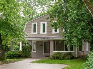 920 W Riverside Dr, Louisville, KY 40207