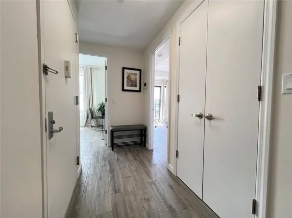 407 Ocean View Avenue image 8 of 28