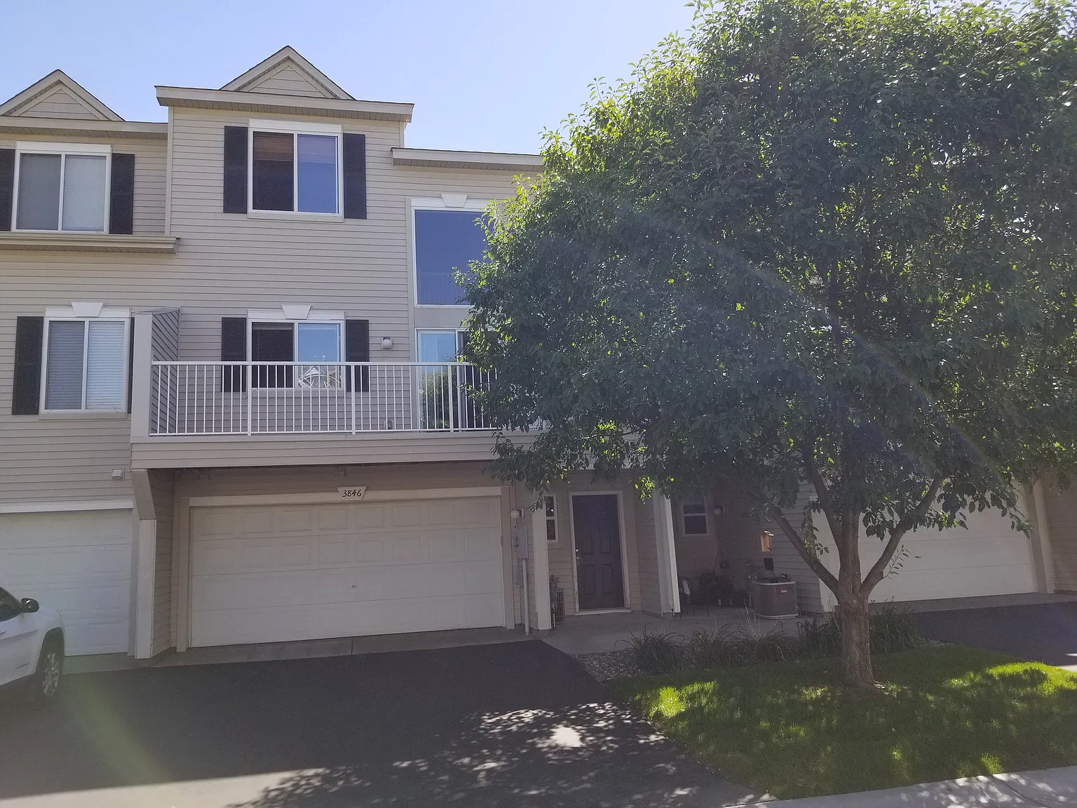 2 bed, 1525 sqft, $1,995 — Photo 2