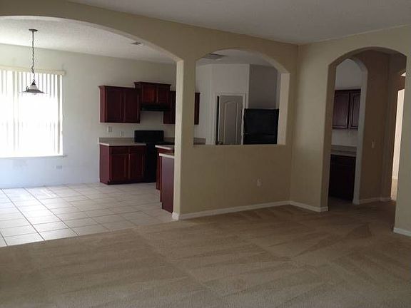 Kitchen/ Family Room