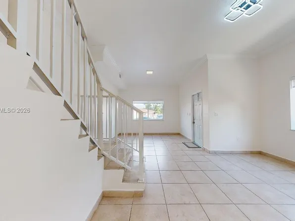 323 SW 36ave #323, Miami, FL 33135