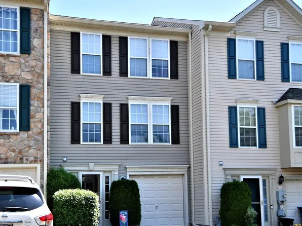 302 Jene Ct, North Wales, PA 19454