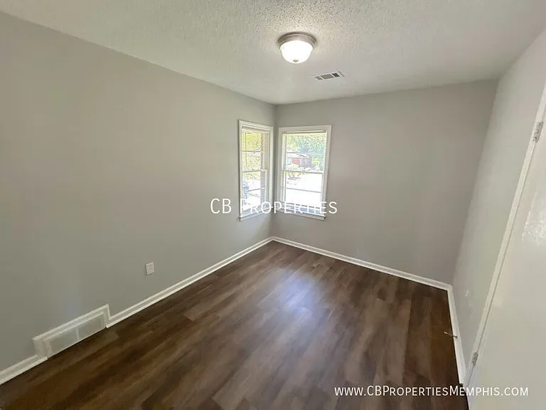 3430 Shiloh St — Photo 5