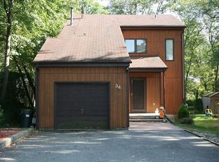34 Sunset Trl, Denville, NJ