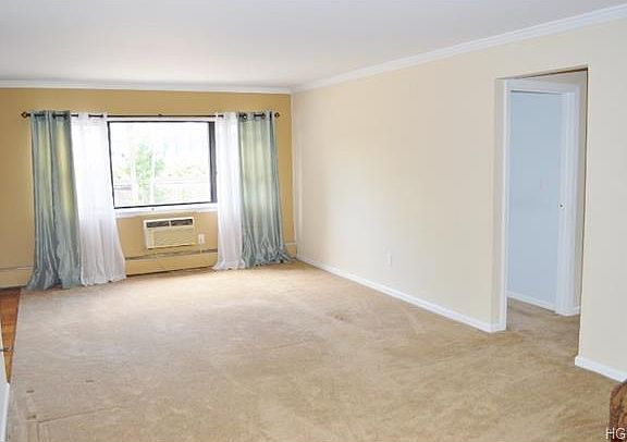 5th image of 2261 Palmer Ave APT 2C