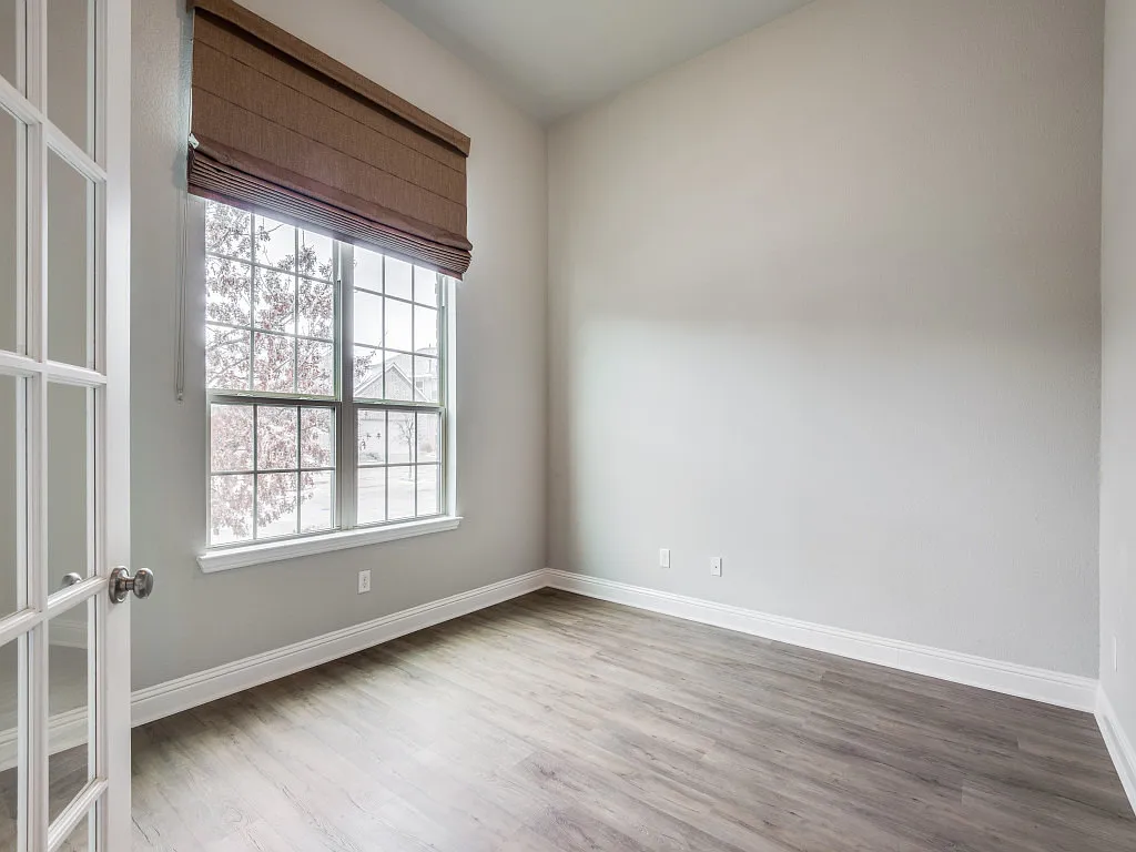 4 bed, 3.5 bath, 3436 sqft, $5,200 — Photo 2