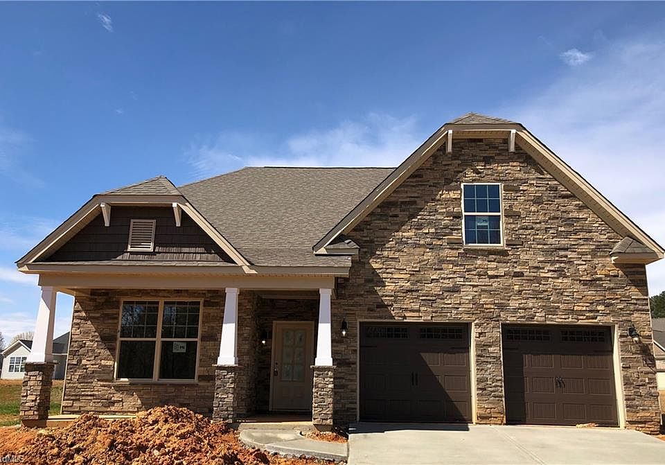 1st image of 1024 Fairhaven Dr #105