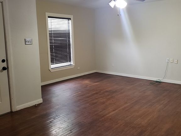 3rd image of 1613 Jasmine Ave