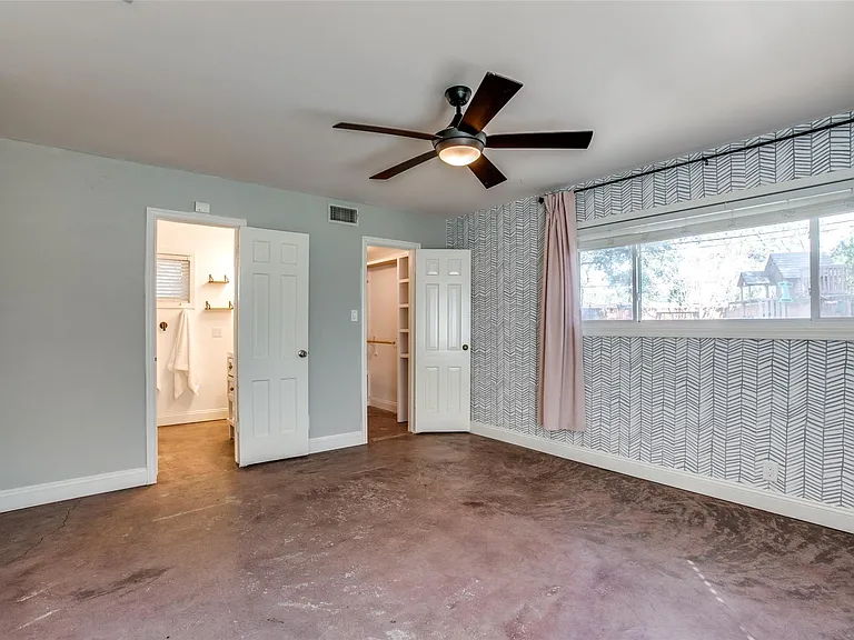 8503 Manhattan Dr — Photo 31