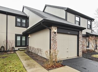 322 Partridge Ln, Wheeling, IL 60090