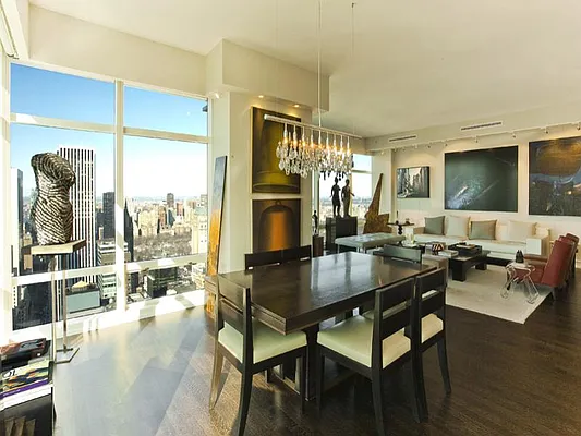 Sold by Sotheby's International Realty | media 16