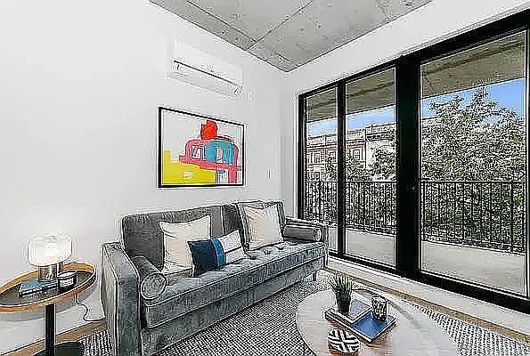 1st image of 815 Flatbush Ave #512