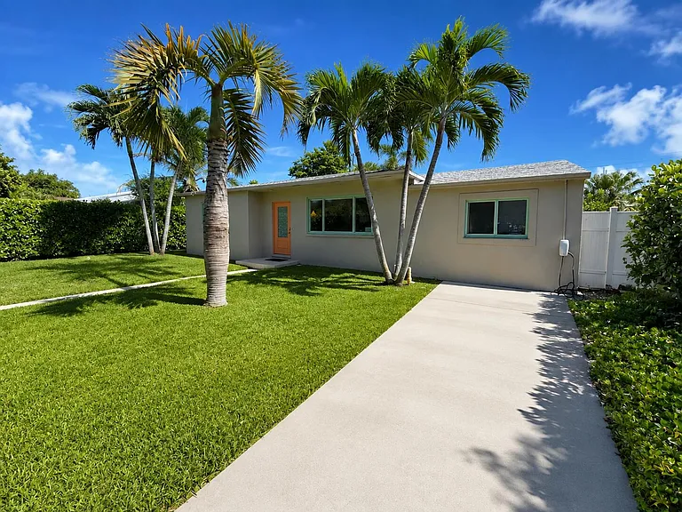 340 Summa St — Photo 11