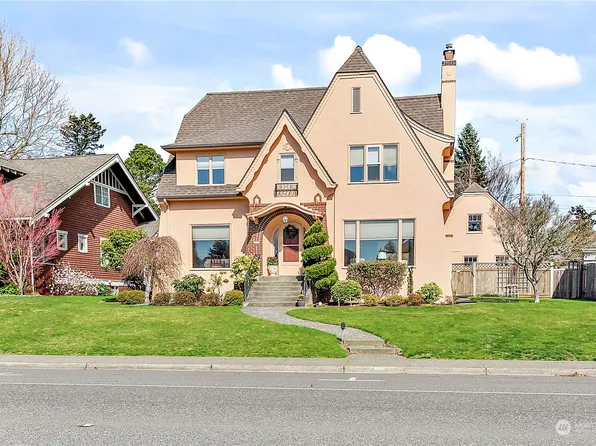 2810 Cornwall Avenue, Bellingham, WA 98225