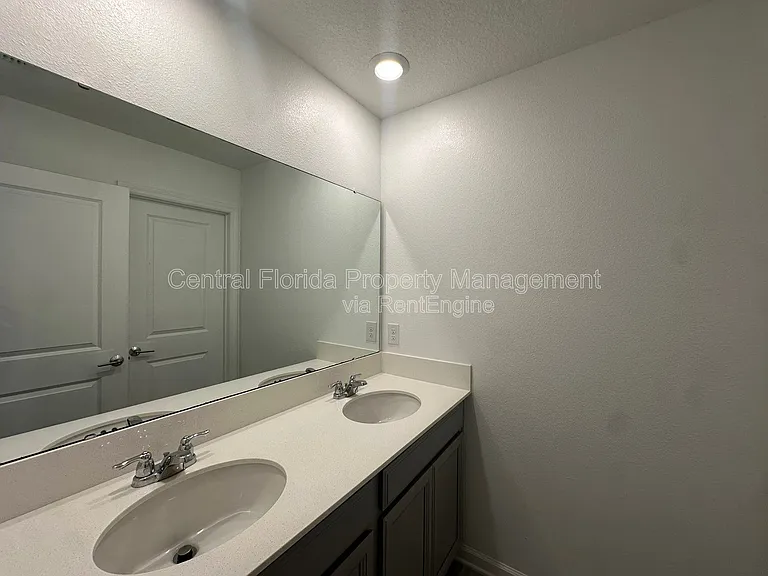 373 Pineywoods St — Photo 22