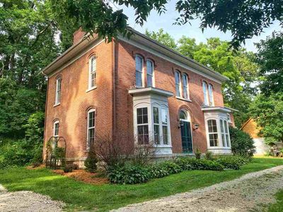 2136 Horn Hollow Rd, Decorah, IA, 52101