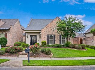 3042 Du Soleil Ct, Baton Rouge, LA 70810