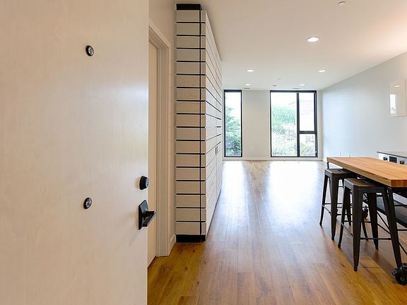 5th image of 57 N St NW Unit 323