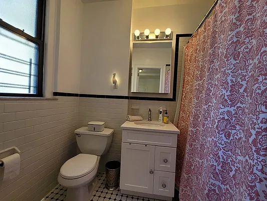 Rented by ONE Manhattan Real Estate | media 23