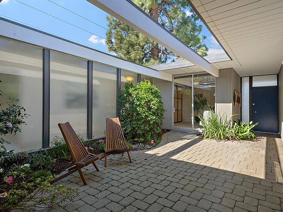 4th image of 3439 Cork Oak Way